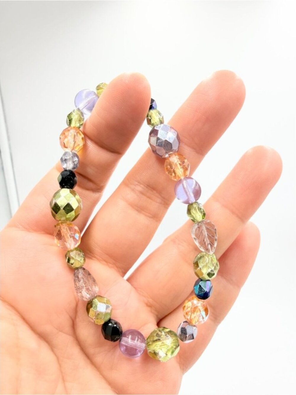 Colorful Beaded Stretch Bracelet – Mixed Glass Beads & Leaf Accents